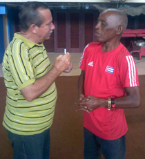 Entre cuerdas, con el primer campeón olímpico de Cuba