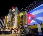 Presiden Raúl y Díaz-Canel acto por el Día de la Rebeldía Nacional en Santiago de Cuba